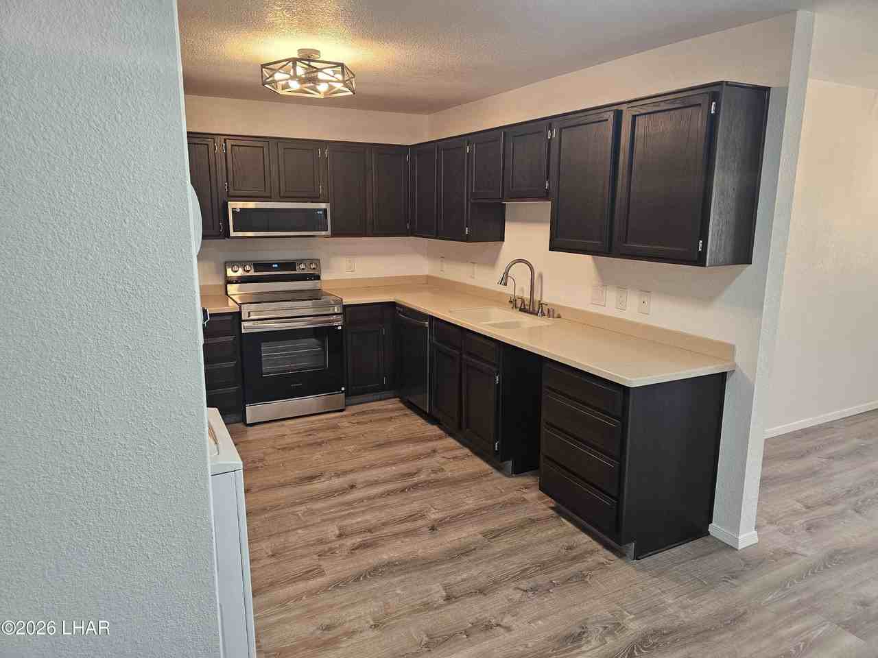 500 Lake Havasu Ave S #B9 - Photo 4 of 32