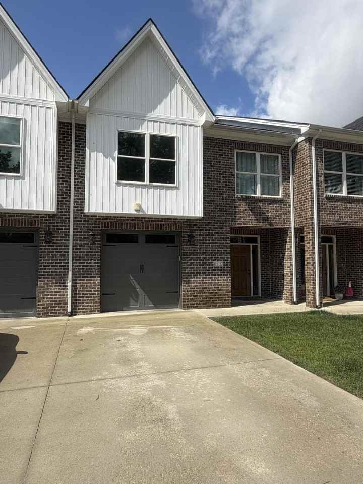1616 Higbee Mill Rd - Photo 3 of 26