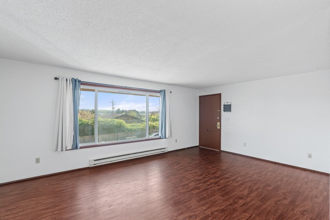 716 N Scammel St #4 - Photo 5 of 25