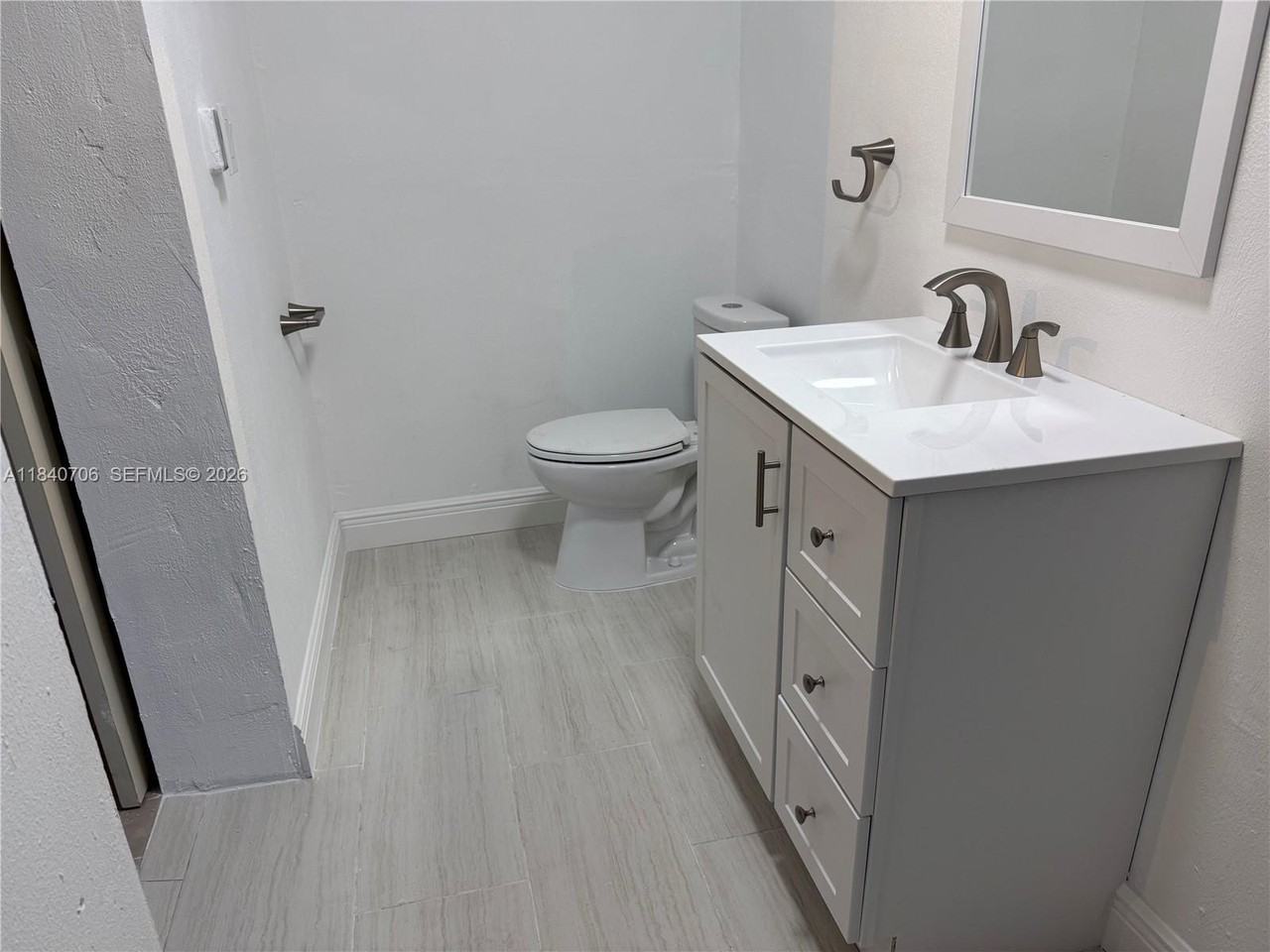 5901 Ne 4th Ave #1 - Photo 5 of 6