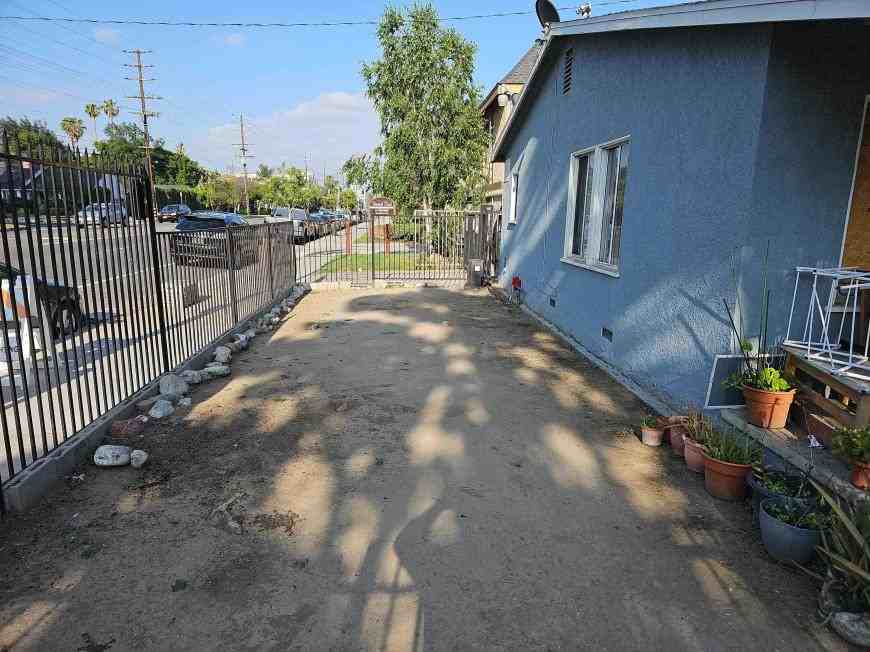 15560 Vanowen St - Photo 2 of 10