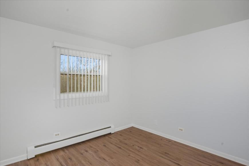 126 W Washington St - Photo 4 of 10