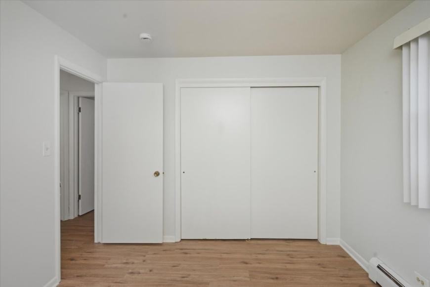 126 W Washington St - Photo 6 of 10
