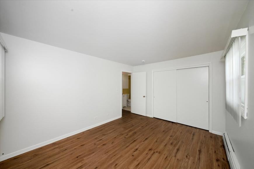 126 W Washington St - Photo 7 of 10