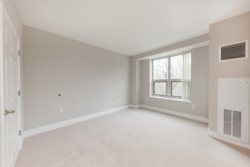 8 Kimball Ct - Photo 3 of 10