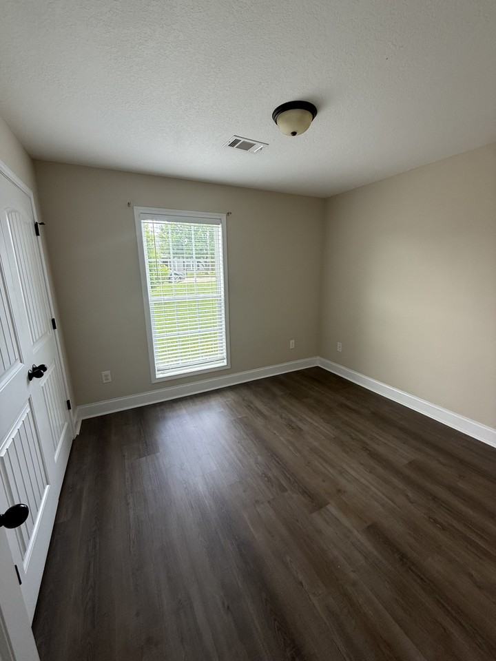 108 Ellington Ct #1 - Photo 2 of 20