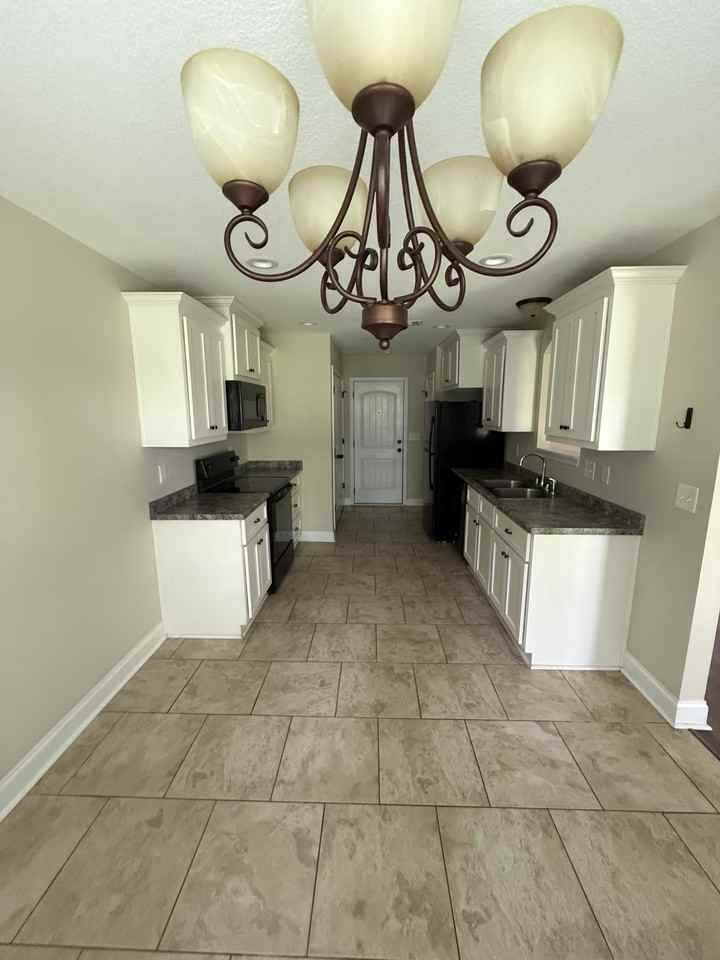 108 Ellington Ct #1 - Photo 6 of 20