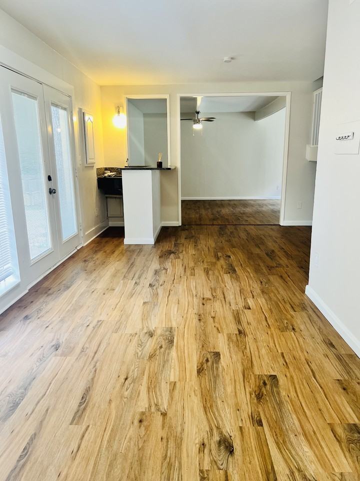 5429 Prince Dr #1 - Photo 3 of 14