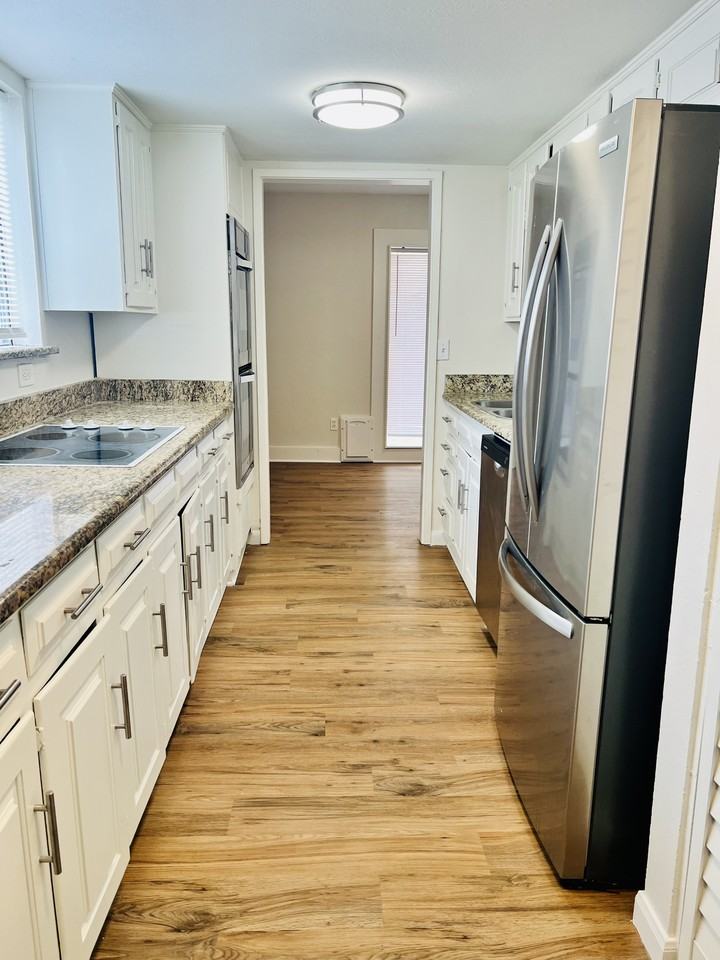 5429 Prince Dr #1 - Photo 5 of 14
