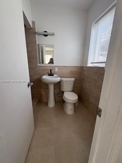 2052 Sw 7th St #4 - Photo 6 of 10
