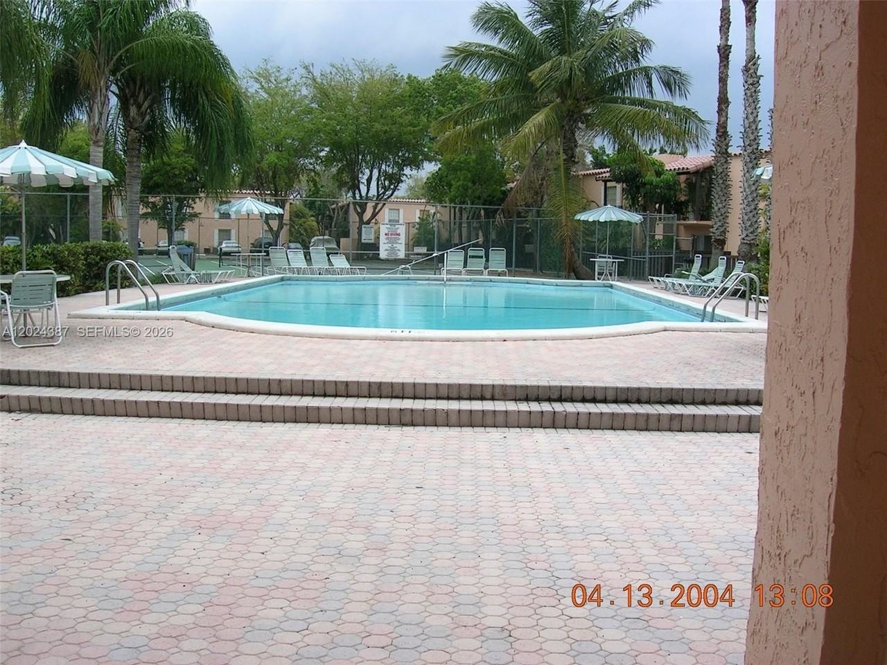 10806 N Kendall Dr #P26 - Photo 5 of 12