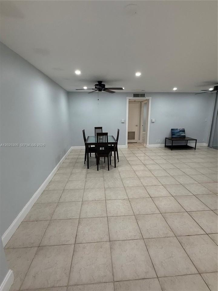 942 Ne 199th St #102 - Photo 3 of 16