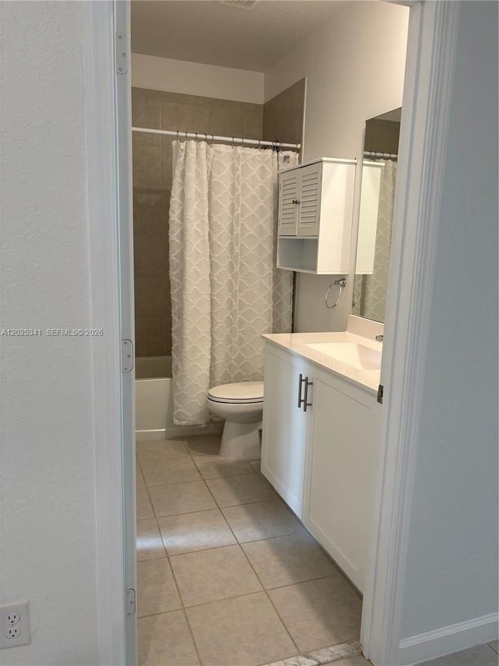 11384 W 34th Way - Photo 5 of 30