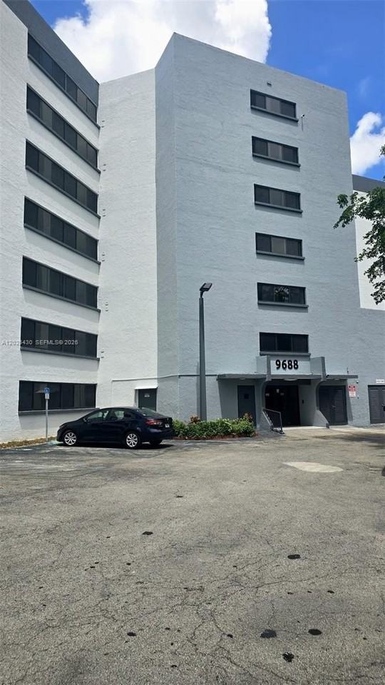 9688 Fontainebleau Blvd #702 - Photo 4 of 29