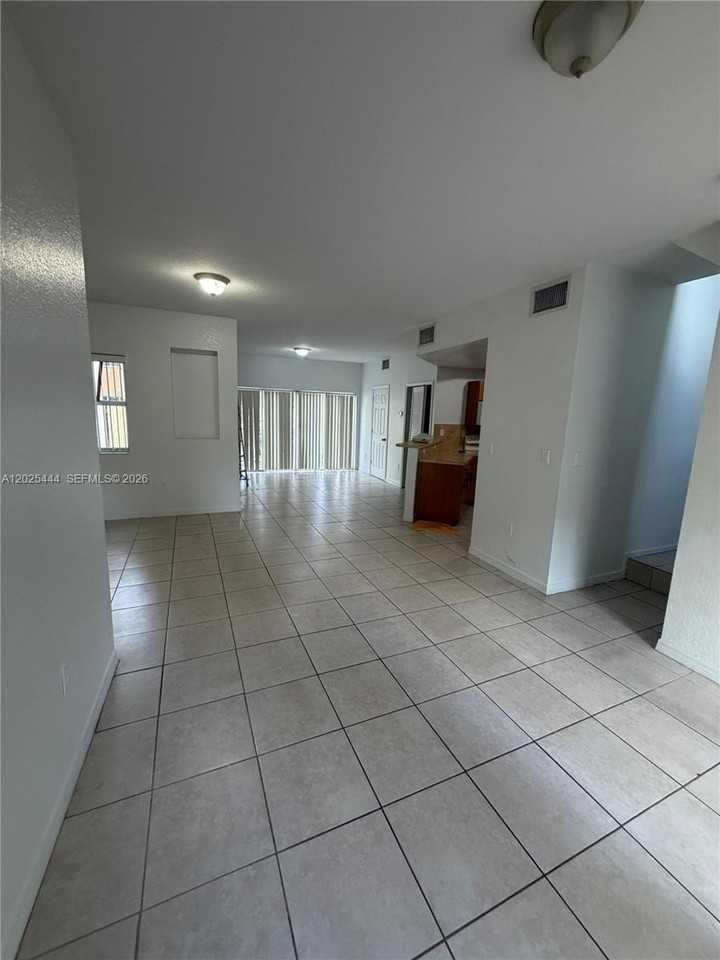 681 Sw 7th St #681 - Photo 3 of 16