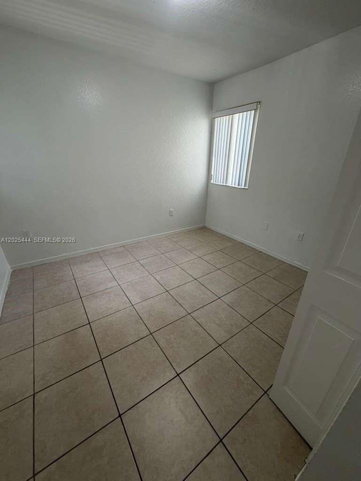681 Sw 7th St #681 - Photo 6 of 16
