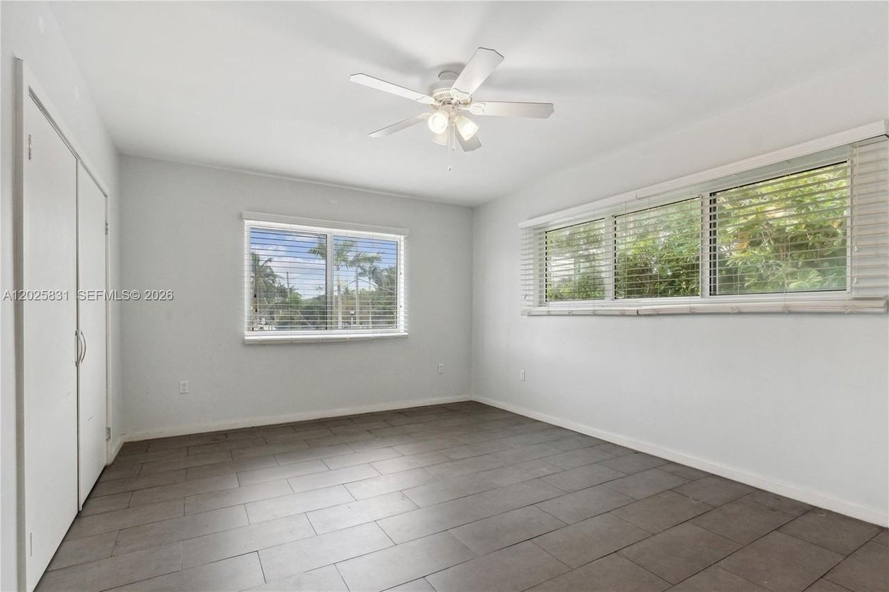8501 Hawthorne Ave #4 - Photo 6 of 20