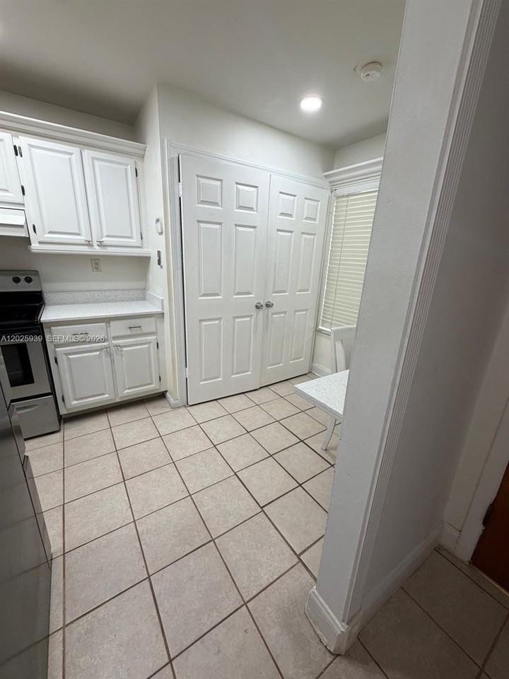 14205 Sw 57th Ln #6A6 - Photo 7 of 24