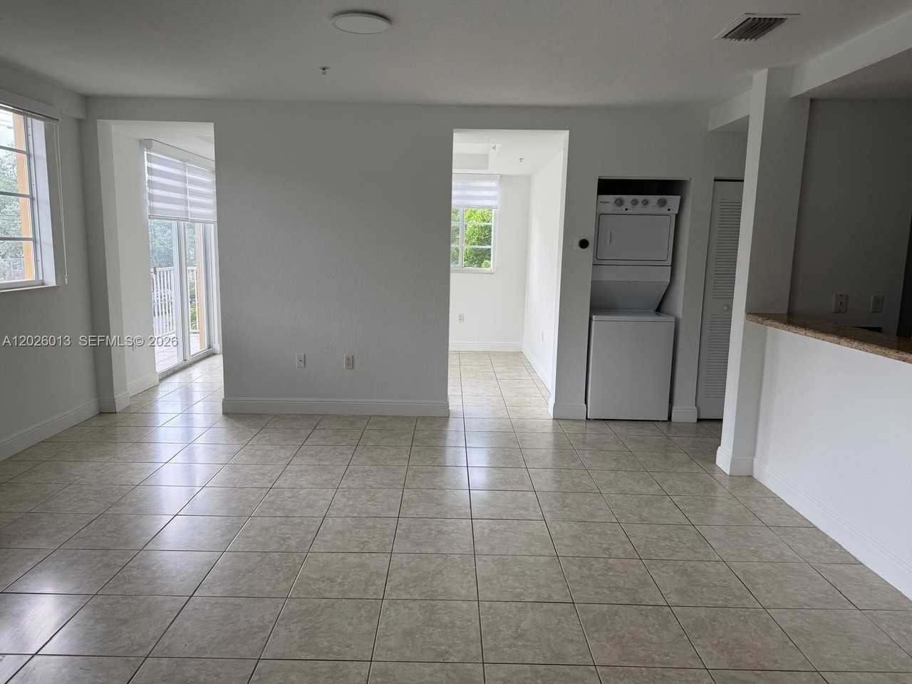 107 Mendoza Ave #201 - Photo 2 of 30