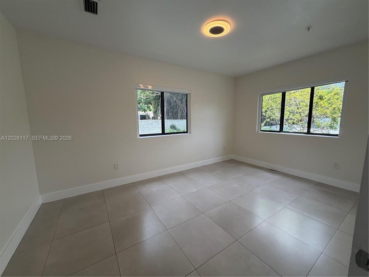 2425 Nw 24th Ave #103 - Photo 4 of 12