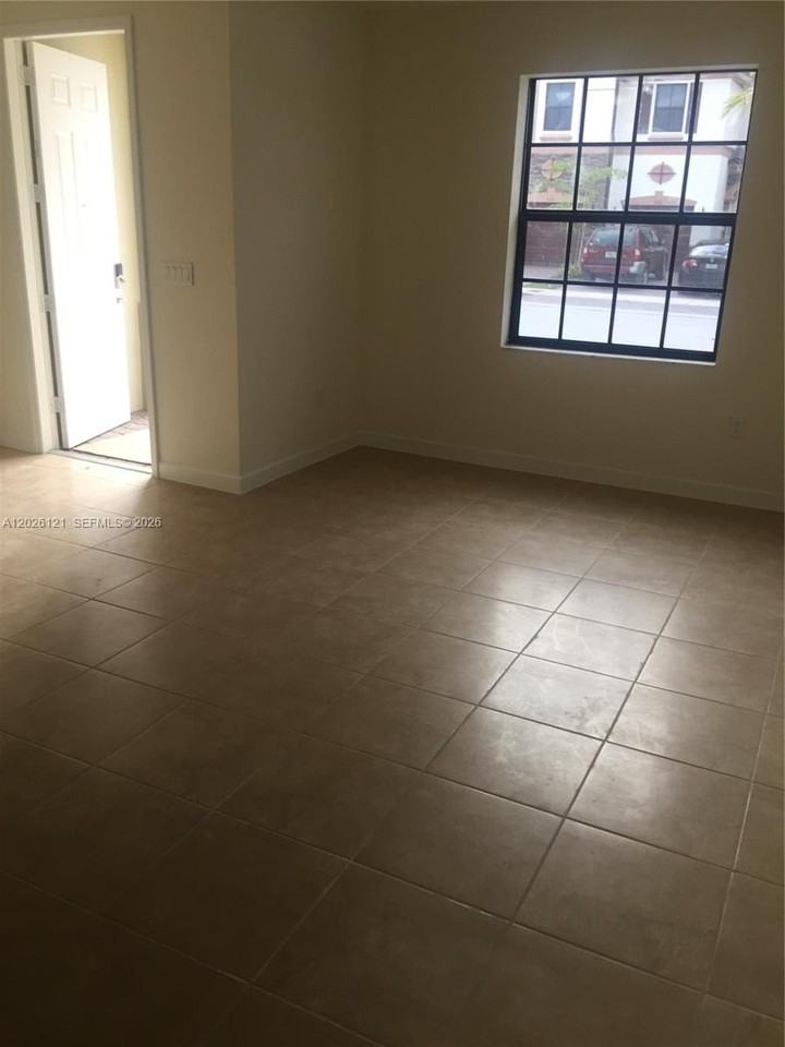 9307 W 33rd Way - Photo 3 of 23