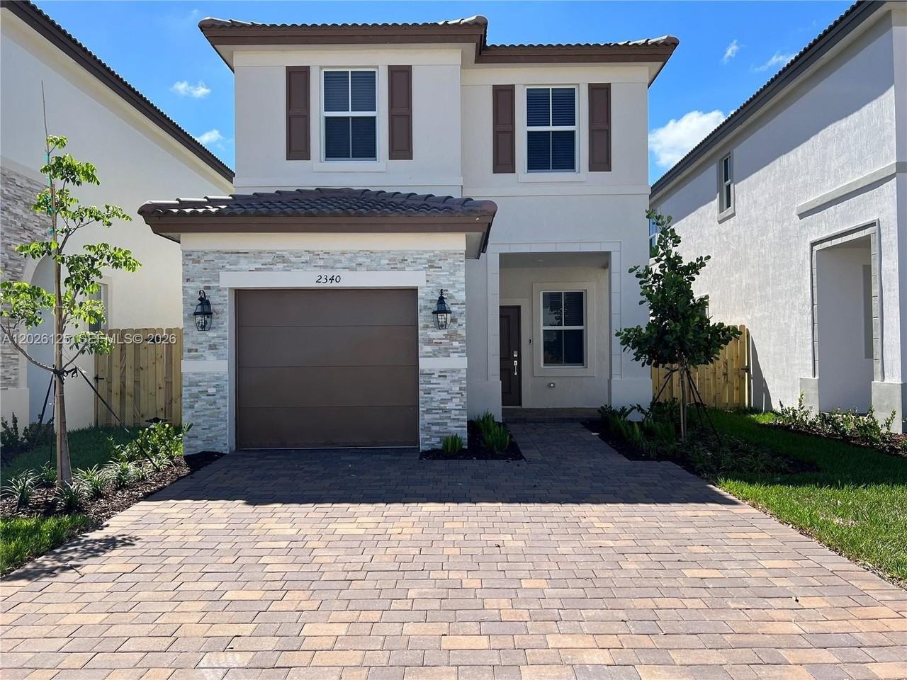 2340 Nw 130th Ter - Photo 2 of 50
