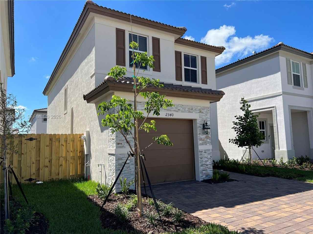 2340 Nw 130th Ter - Photo 6 of 50