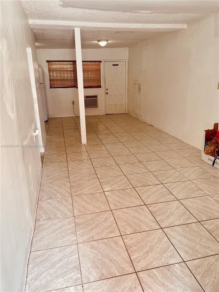 1445 Nw 16th Ave #1447 - Photo 2 of 9