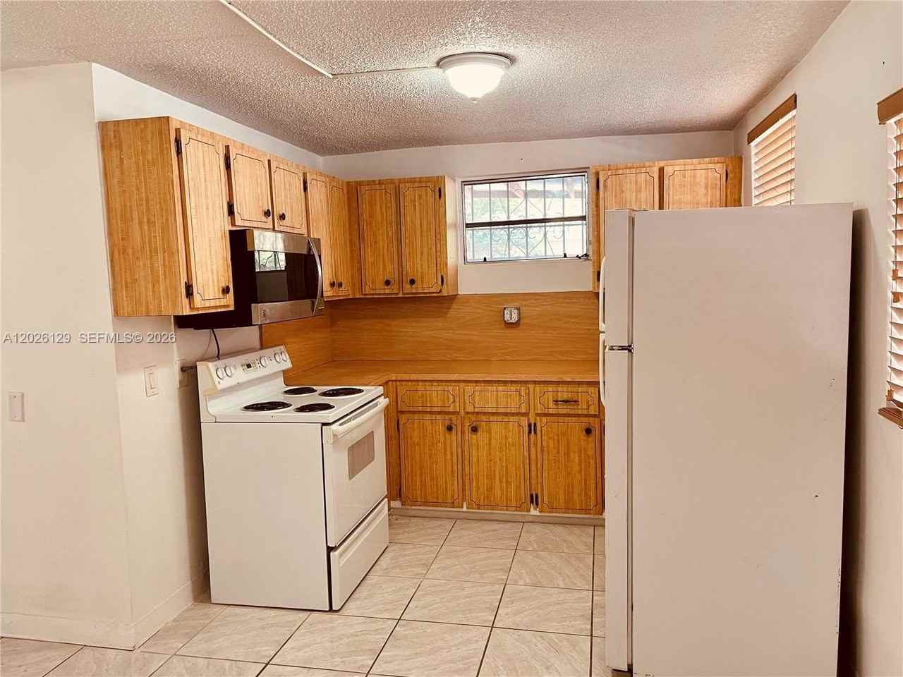 1445 Nw 16th Ave #1447 - Photo 3 of 9