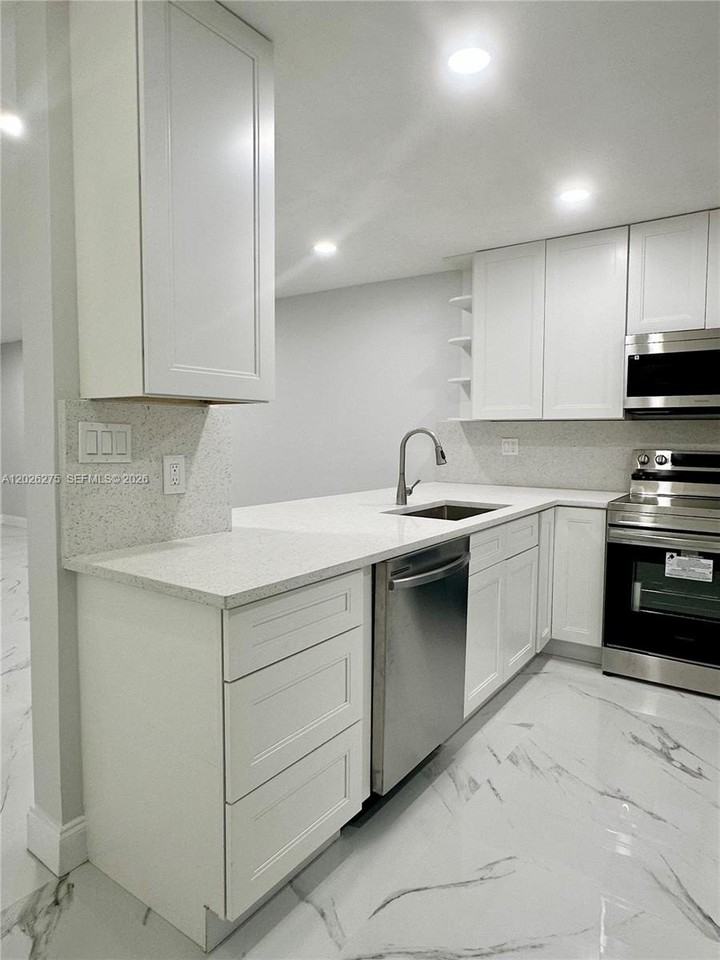 10630 Nw 1st St #10630 - Photo 4 of 16