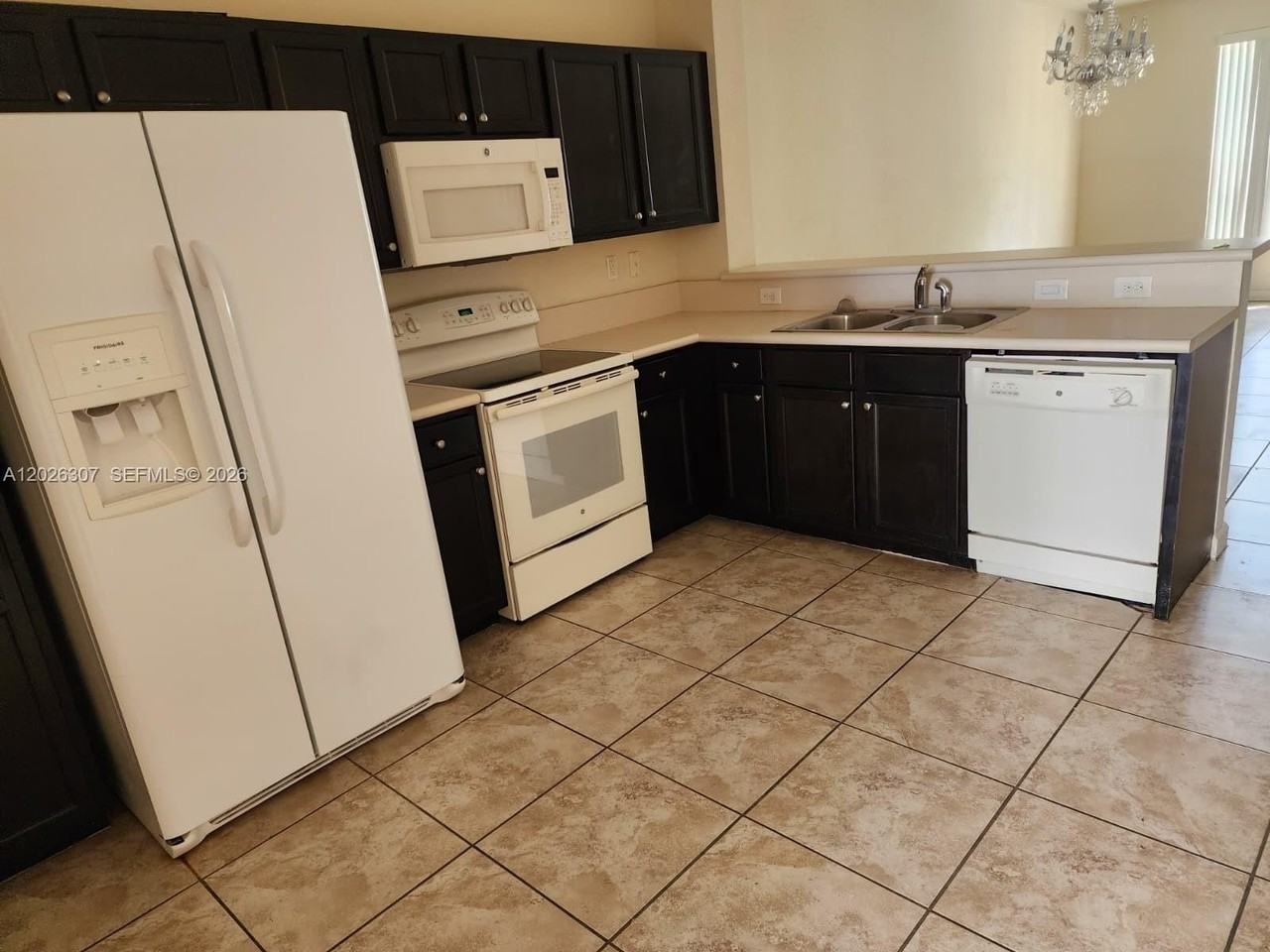 17009 Sw 94th Ter - Photo 4 of 9