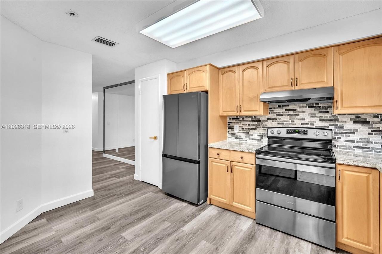 3405 Emerald Oaks Dr #00 - Photo 5 of 18