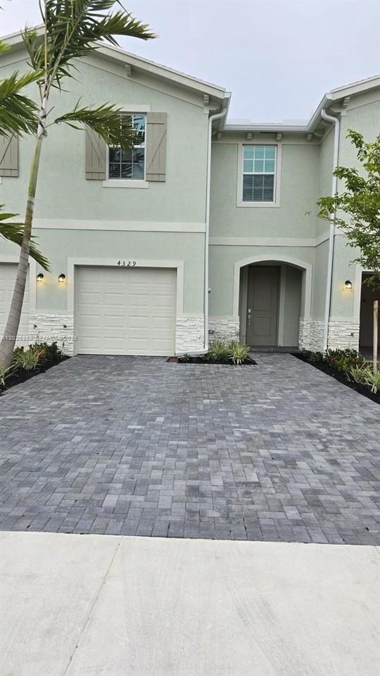 4329 Pond Lily Ln #4329