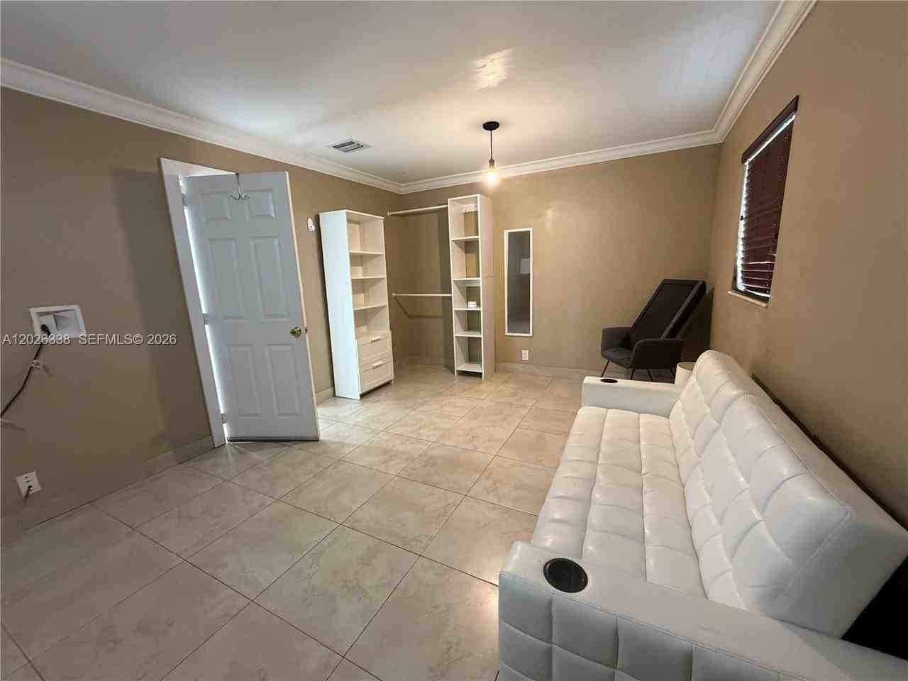 414 Sw 2nd Ter #0 - Photo 4 of 13
