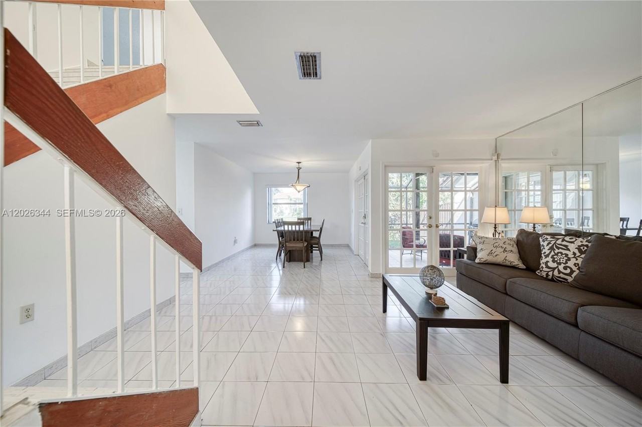 13337 Sw 64th Ln #0 - Photo 5 of 37