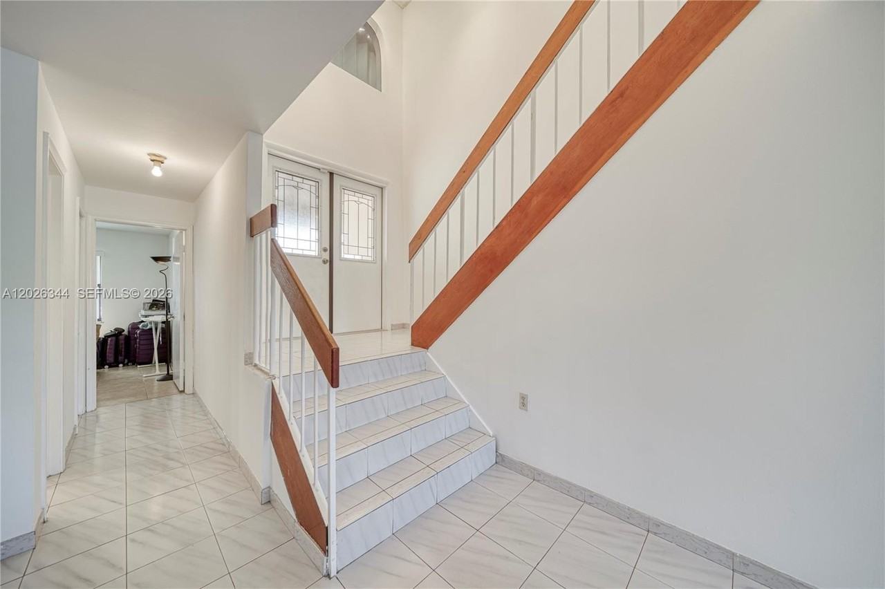 13337 Sw 64th Ln #0 - Photo 7 of 37