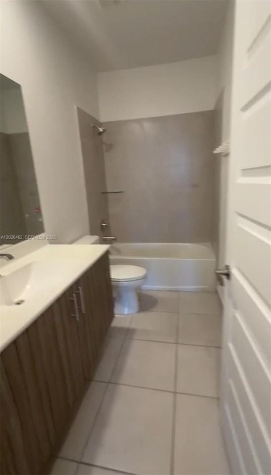 15815 Nw 91st Ct #NA - Photo 2 of 9