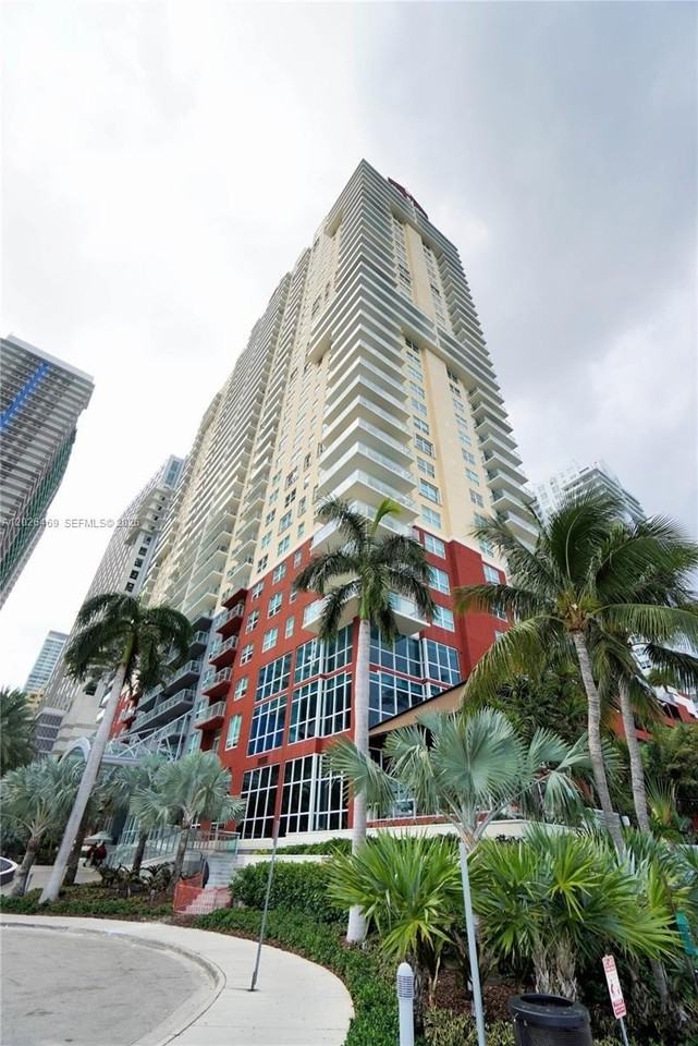 1155 Brickell Bay Dr #3301