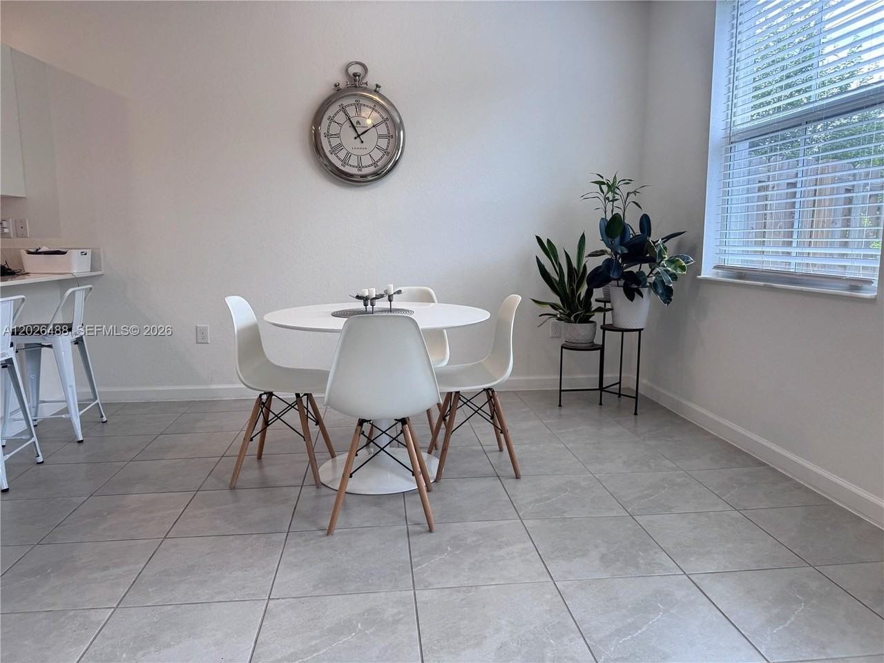 4664 Nw 120th Way - Photo 5 of 18
