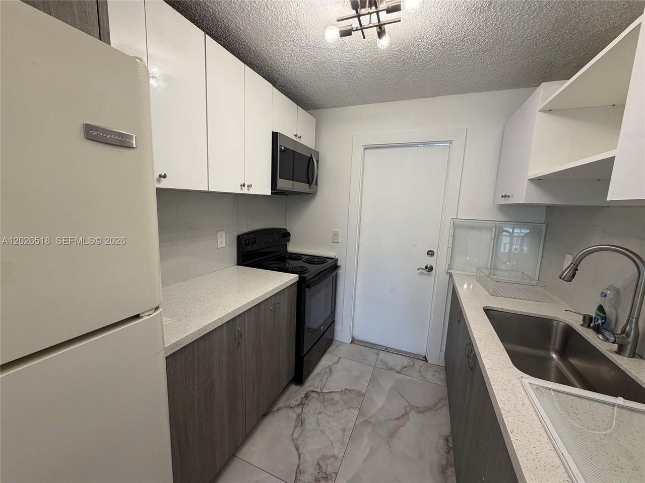 5911 Nw 19th Ct #11 - Photo 6 of 20