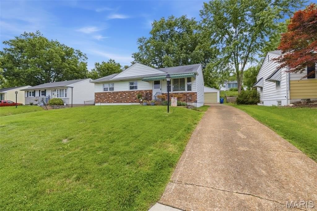 10840 Bernadine Dr - Photo 2 of 25