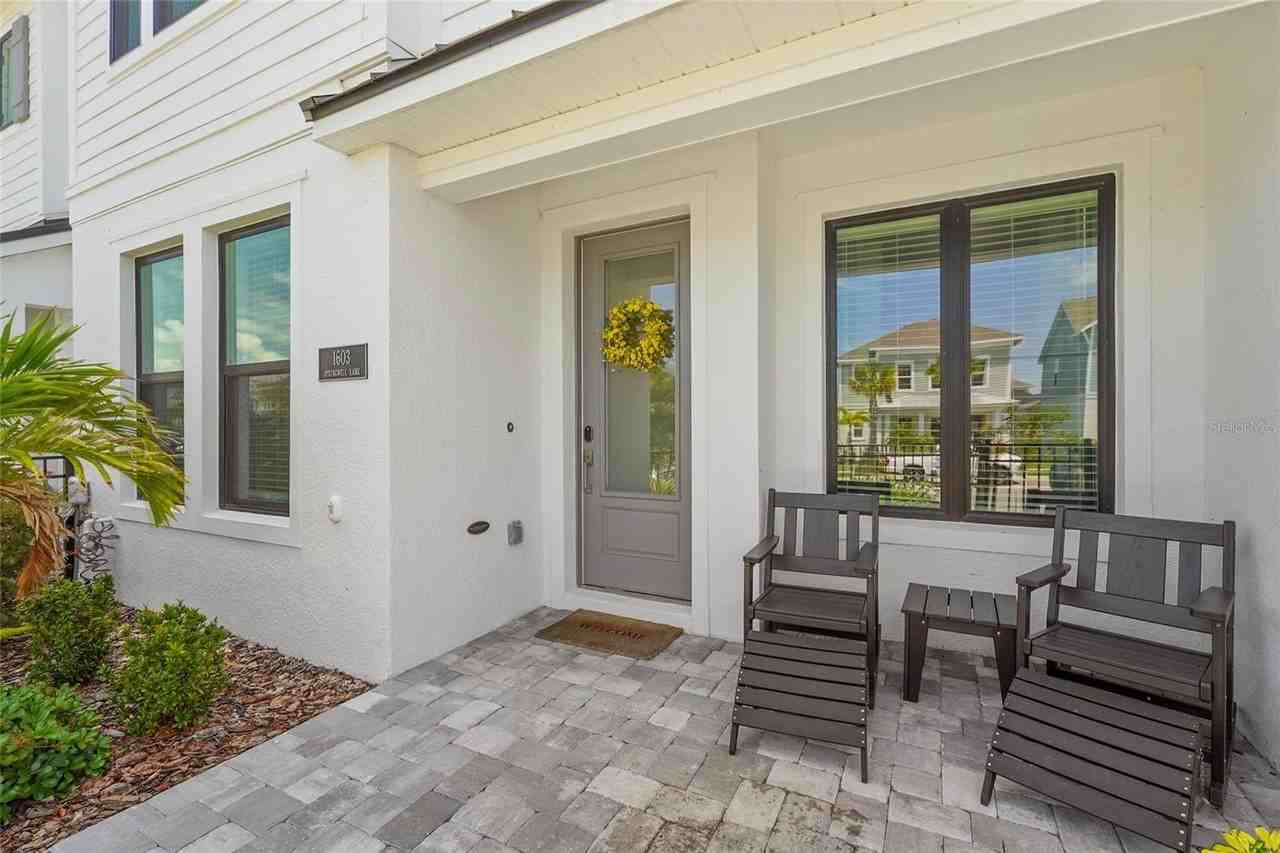 1603 Springwell Ln - Photo 4 of 36