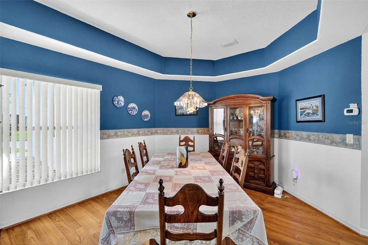 4528 Glen Coe St - Photo 7 of 50