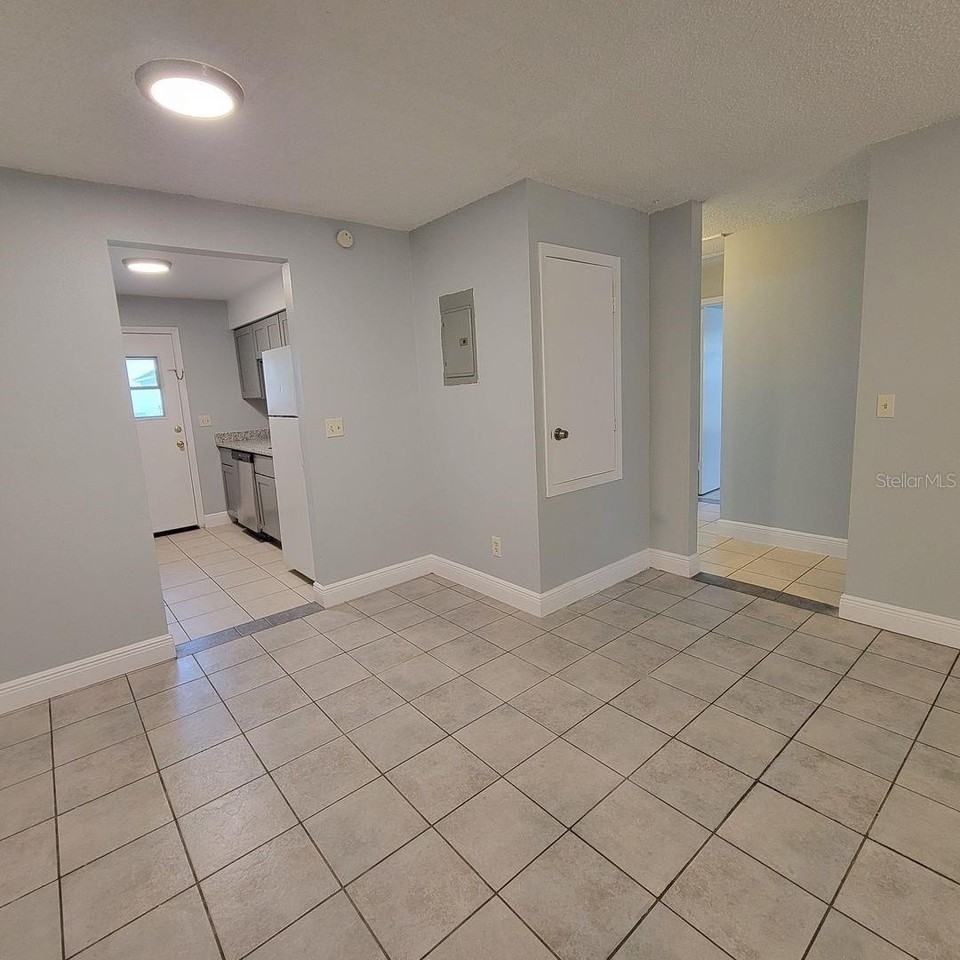 784 E Anderson Rd - Photo 7 of 24