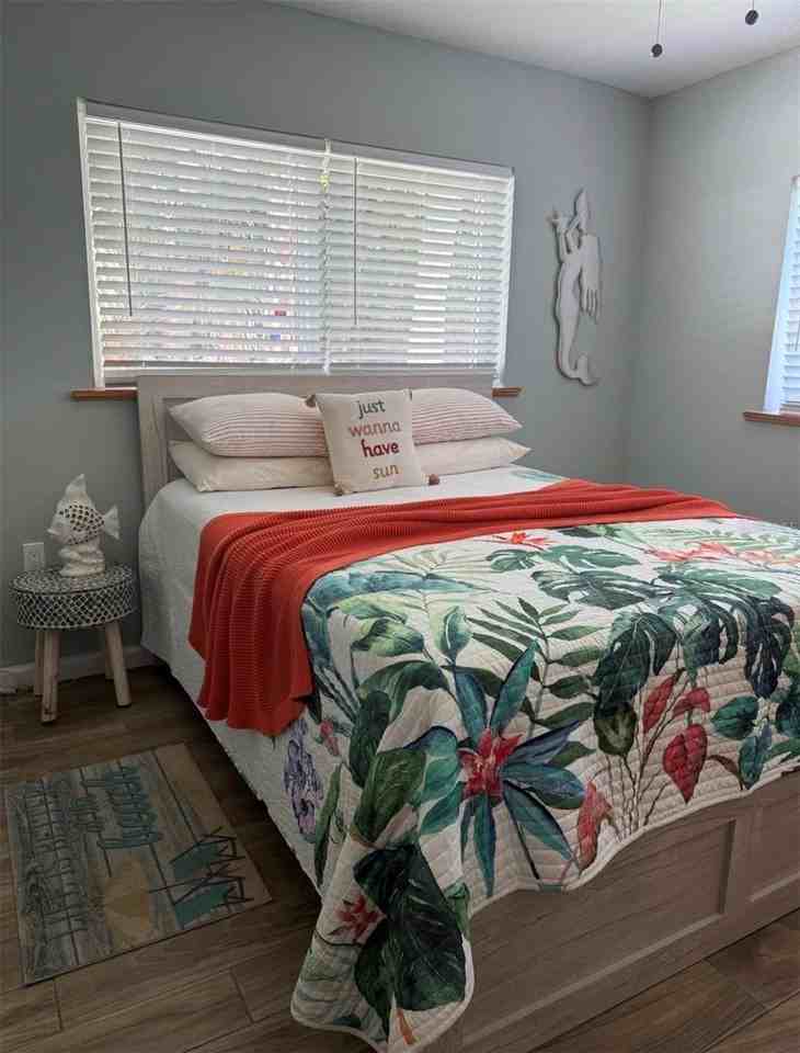 1616 24th Ave - Photo 6 of 7