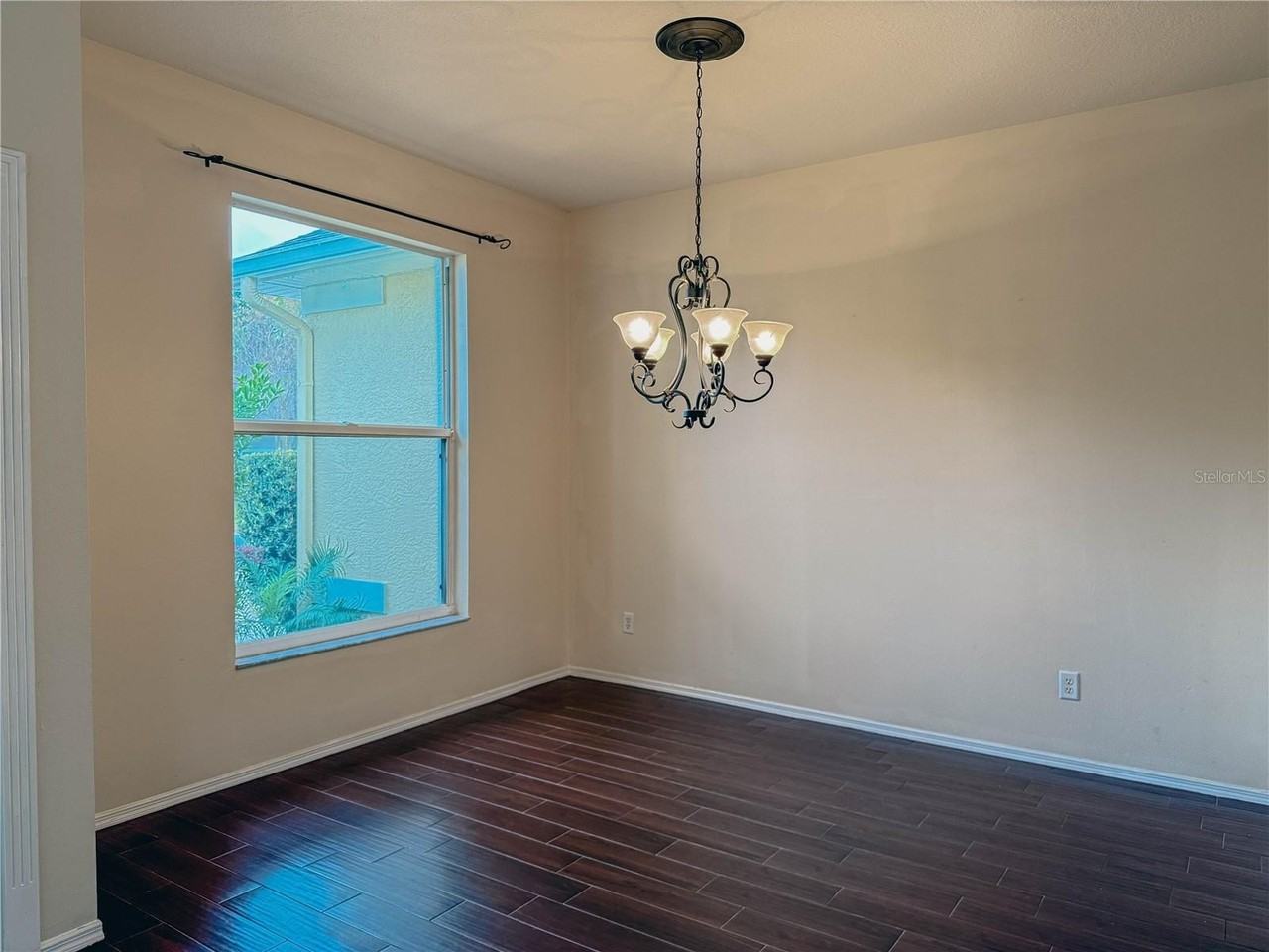 1042 Drift Creek Cv - Photo 7 of 19