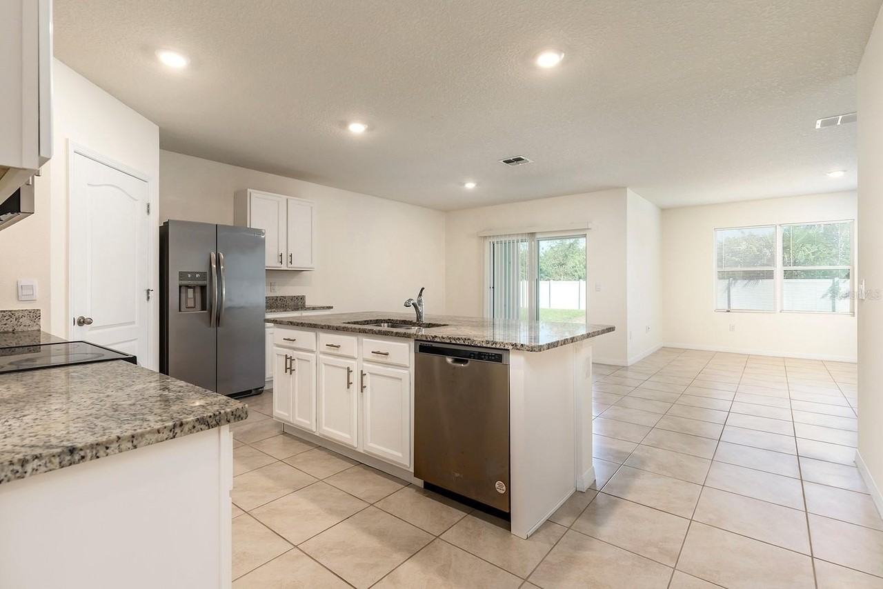 3330 Eastgrove Ter - Photo 5 of 29
