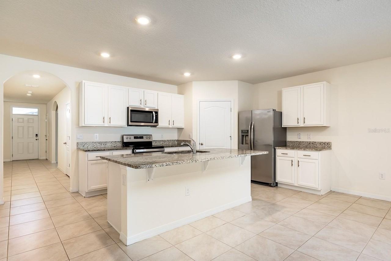 3330 Eastgrove Ter - Photo 7 of 29