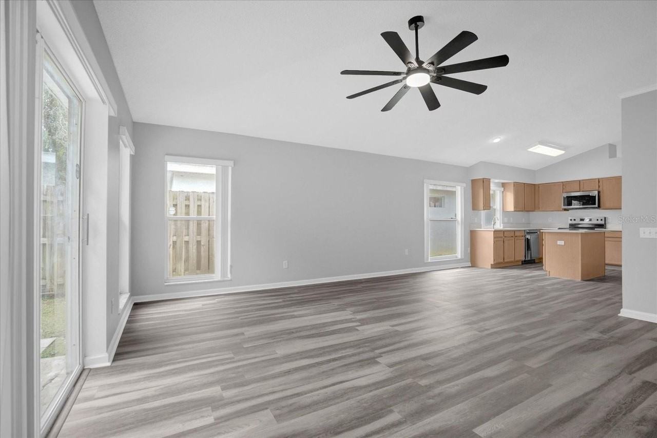 3521 Moss Pointe Pl - Photo 6 of 31