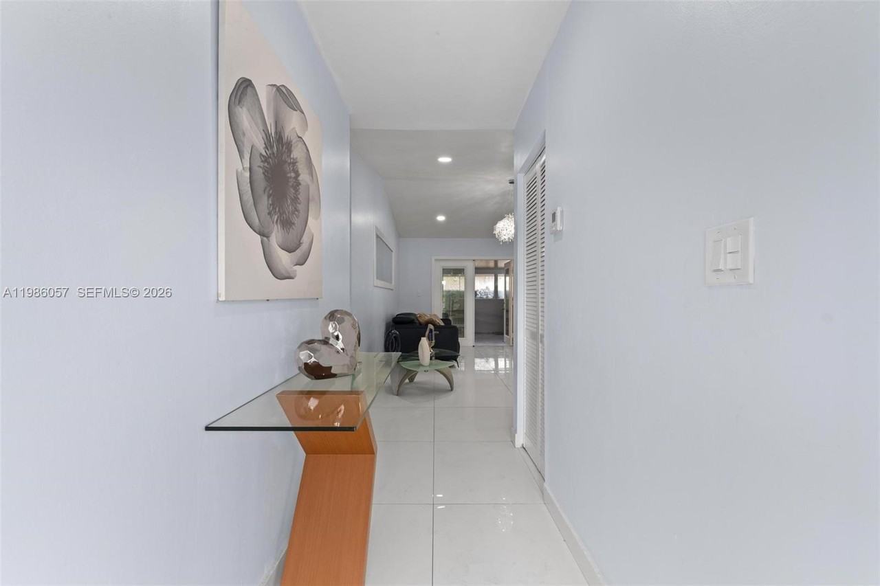 14109 Sw 55th St - Photo 3 of 8